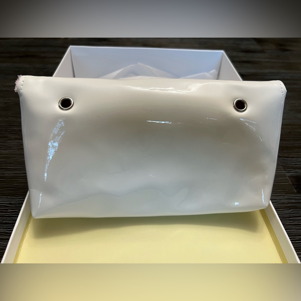 CC Chanel Precision white and pink Beauty makeup bag clutch handbag - Picture 2 of 13